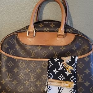 Louis Vuitton Monogram Deauville bag with LV Silk Monogram confidential bandeau